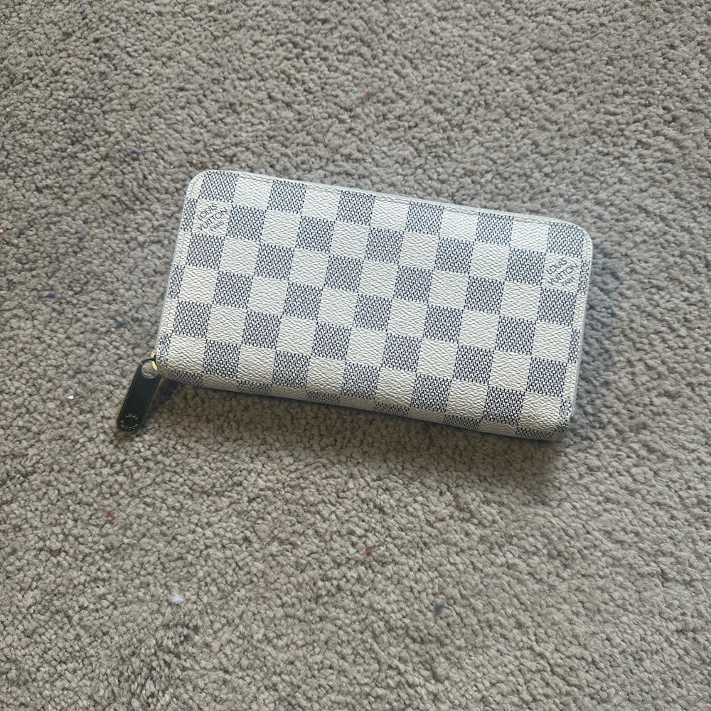 Authentic Louis Vuitton Damier Azur Zippy Zip Around Long Wallet
